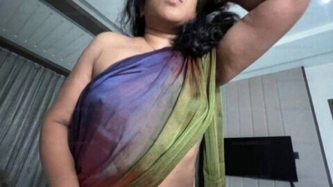  Tamil Beautiful Horny Aunty Blowjob